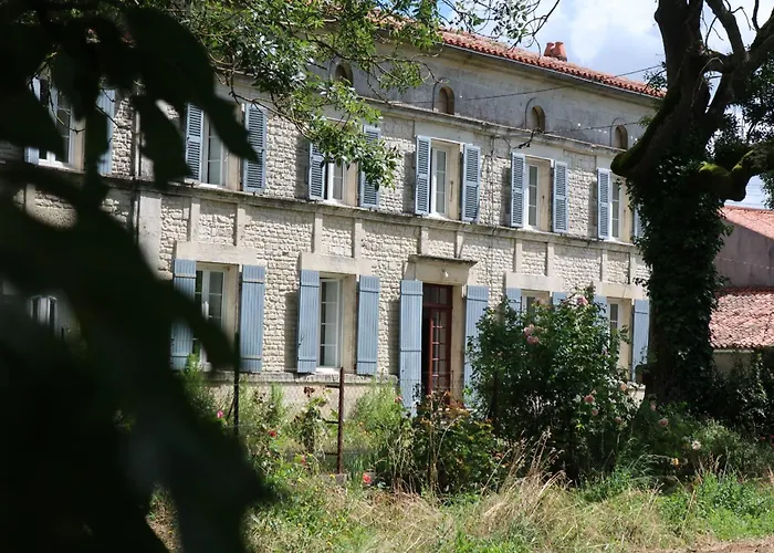 La Grande Lignatte Heart Of Aunis Holiday home Saint-Saturnin-du-Bois